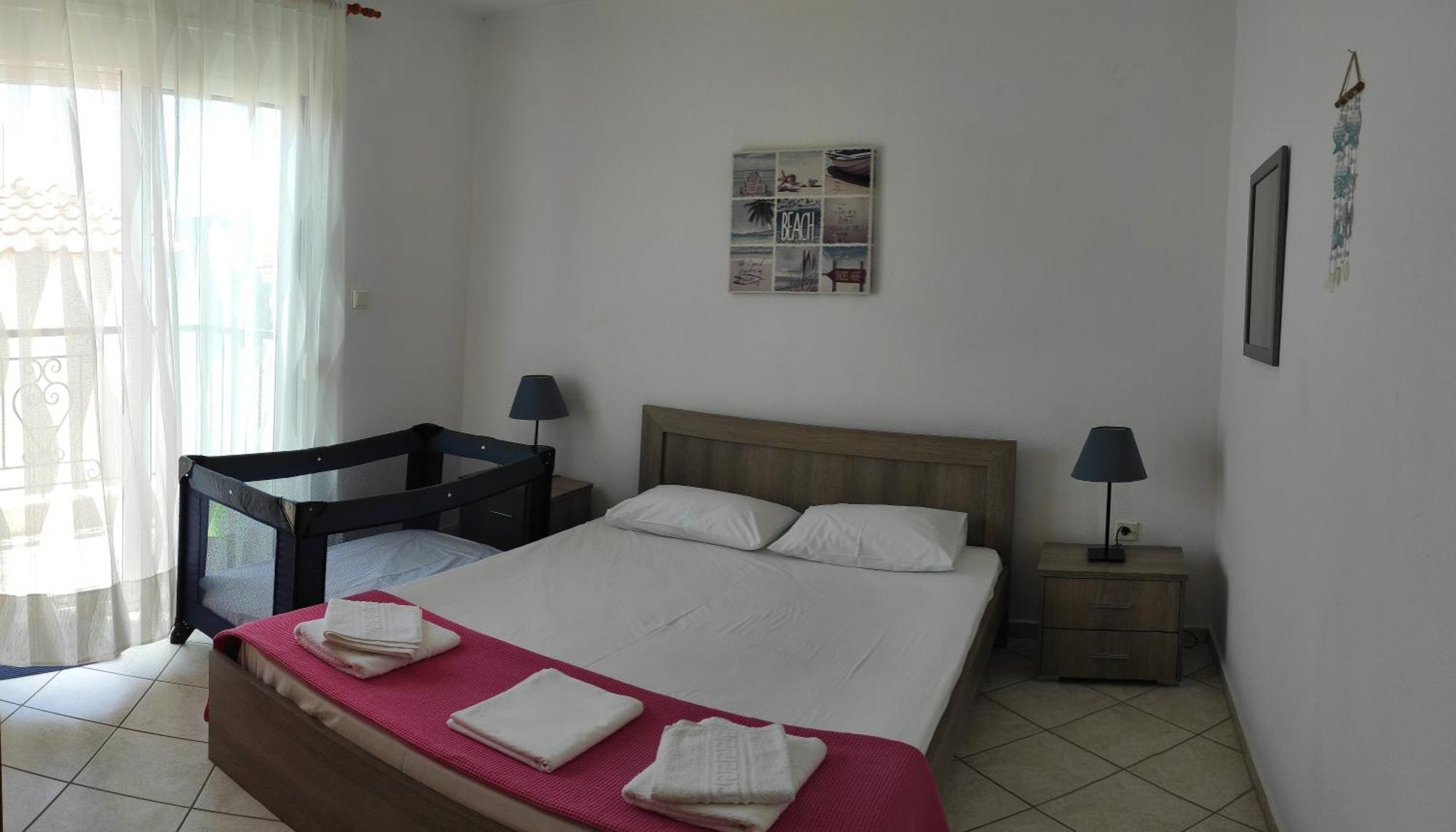 Roses Rt Apartments Skioni I Nea Skioni Exterior photo